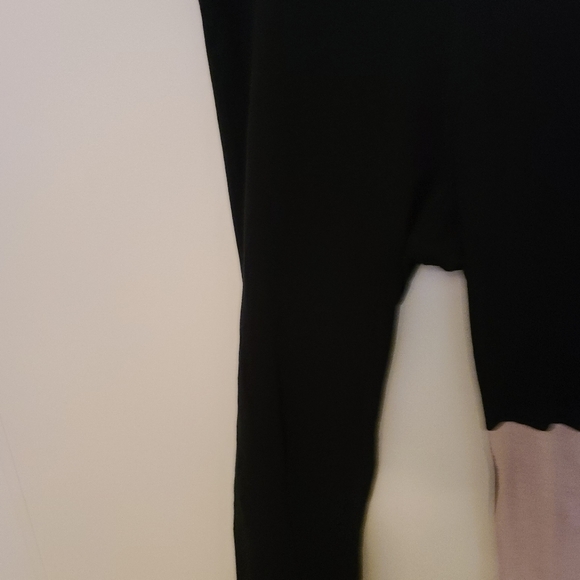 Calvin Klein performance women's Leggings. - Picture 7 of 7